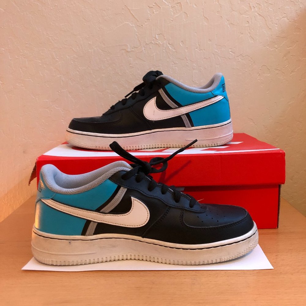 Sky Blueand black Air Force Ones - Picture 2 of 8
